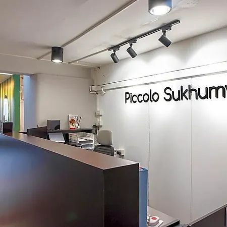 Piccolo Sukhumvit Hostel - Self Check-In After 6 Pm