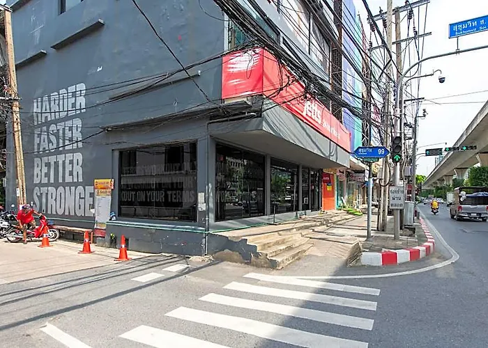 فندق Piccolo Sukhumvit - Self Check-in After 6 Pm بانكوك